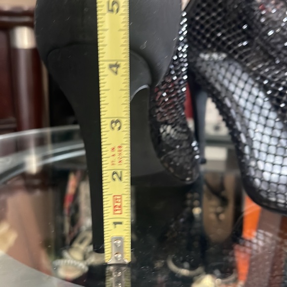 Brand new Black Net Beaded - Picture 4 of 4